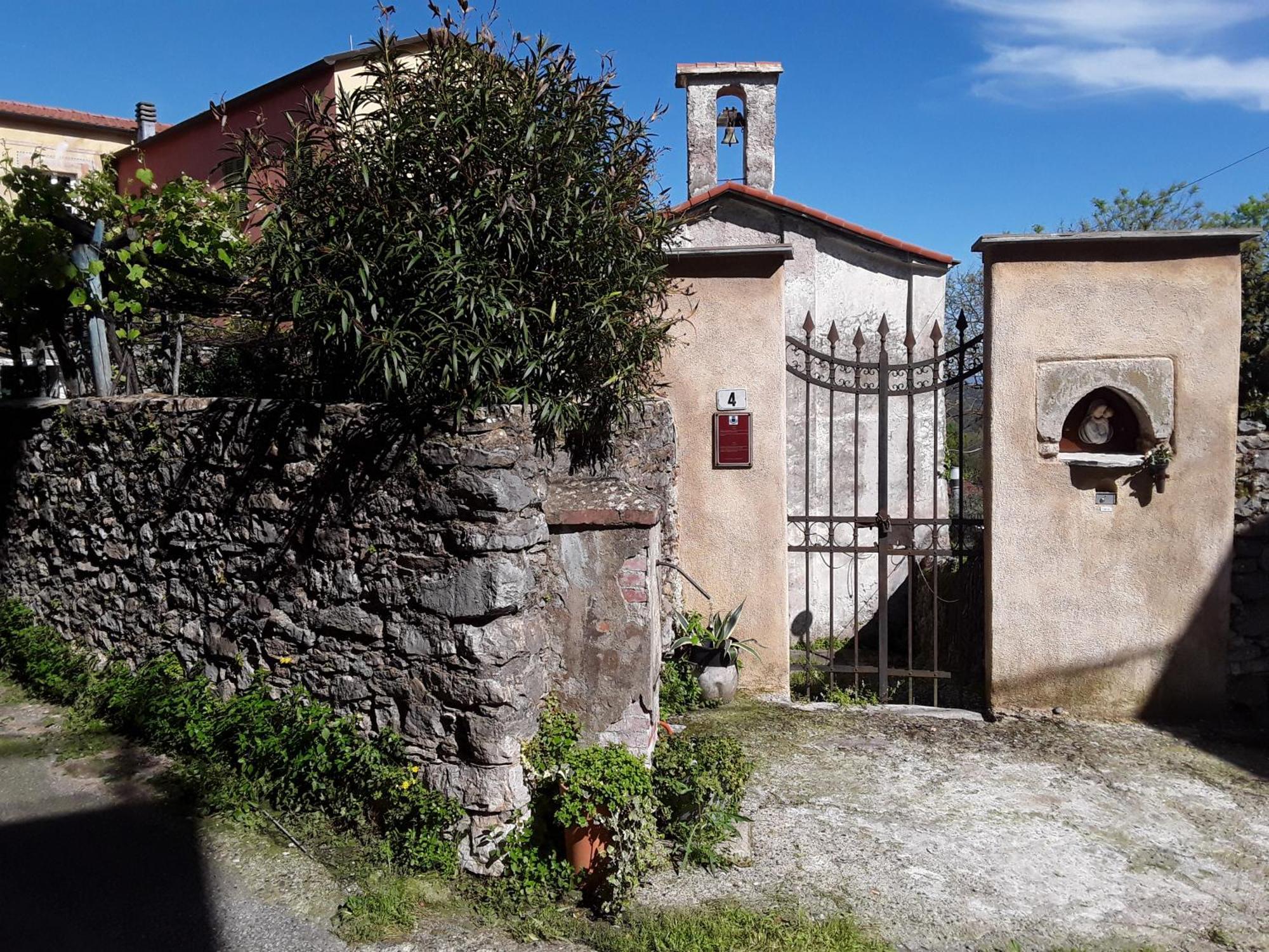 Hotel Paese Corvara Beverino Eksteriør bilde