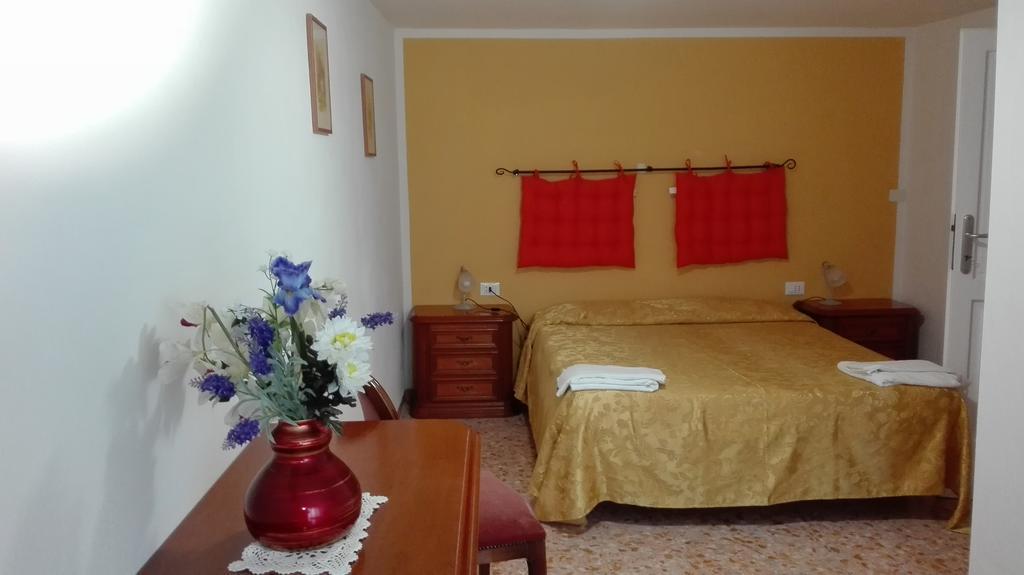 Hotel Paese Corvara Beverino Eksteriør bilde